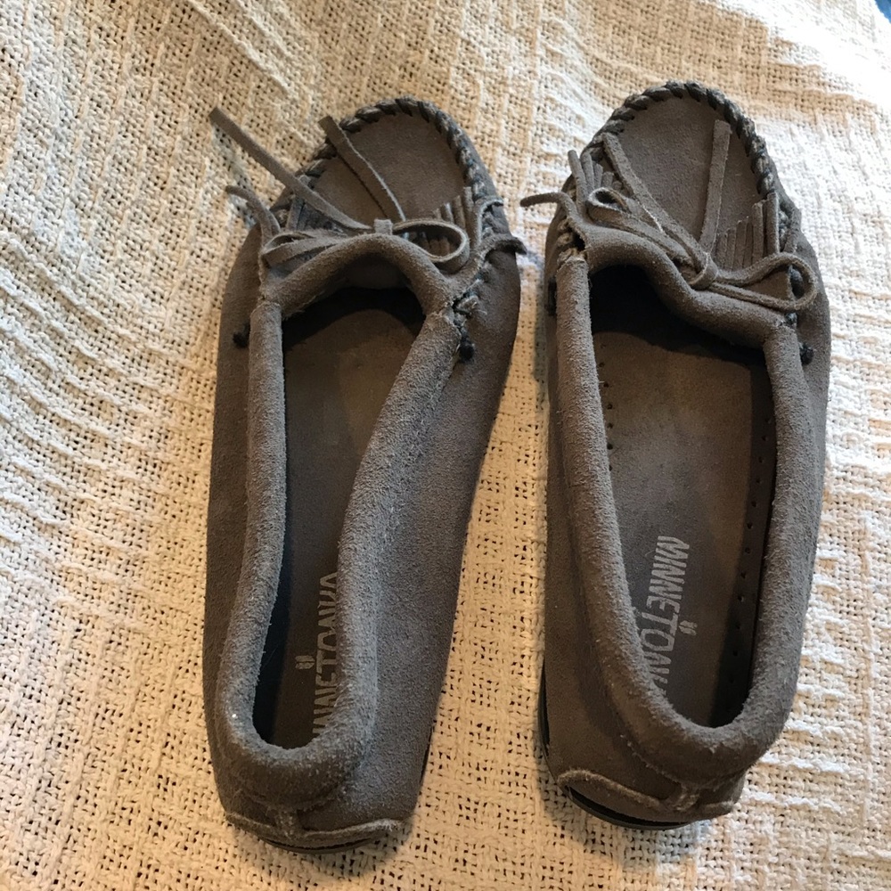 Minnetonka grey moccasins